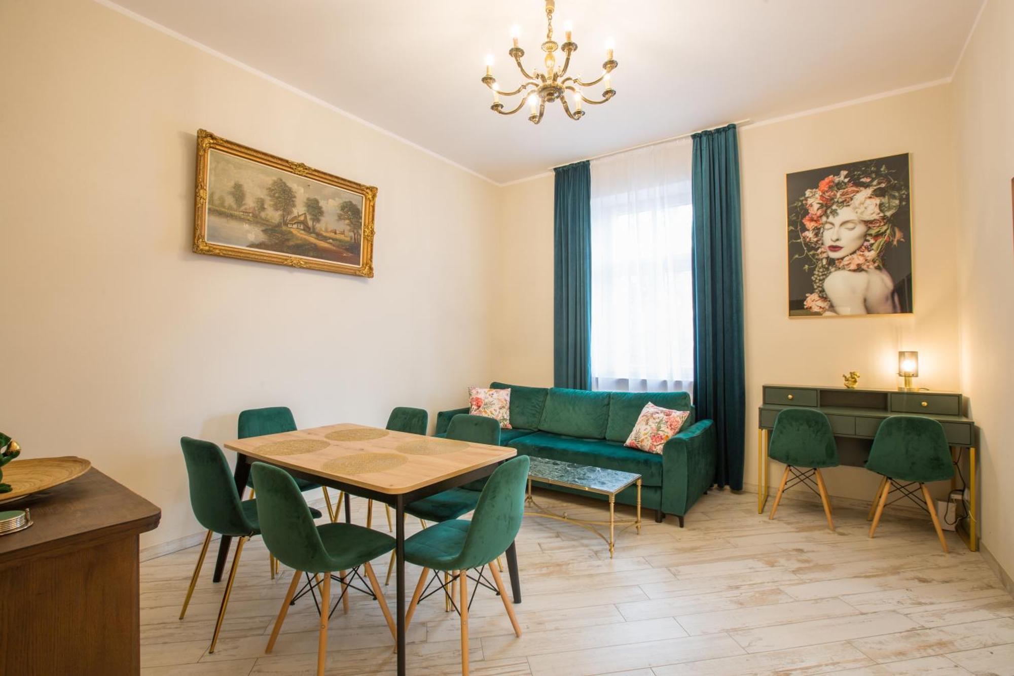 Apartament Piastowski ポラニツァ・ズドゥルイ エクステリア 写真
